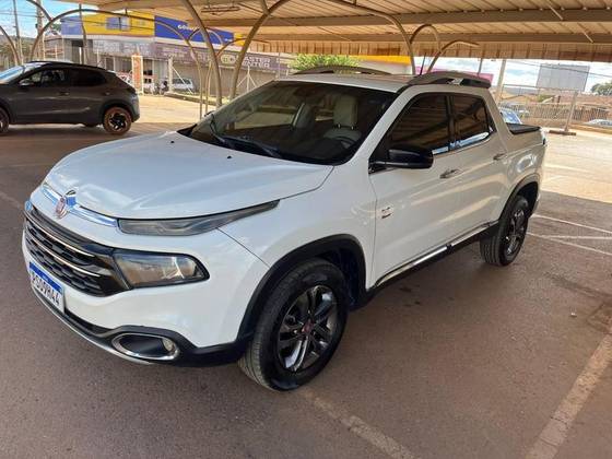 FIAT TORO 2.0 16V TURBO DIESEL VOLCANO 4WD AT9